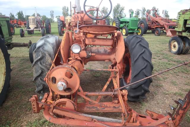Image of Farmall A equipment image 2