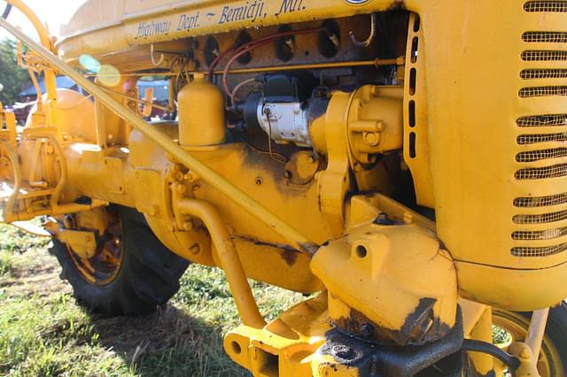 Image of Farmall A equipment image 2