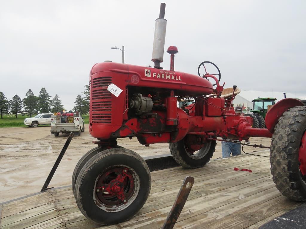 Image of Farmall B Primary image