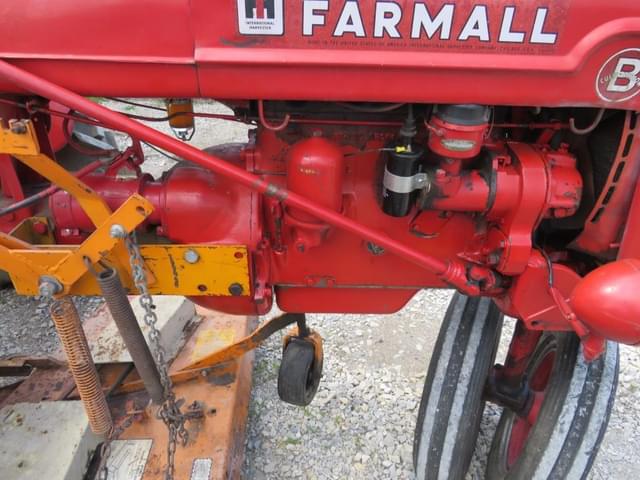 Image of Farmall B equipment image 1