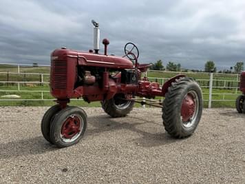 Main image Farmall B