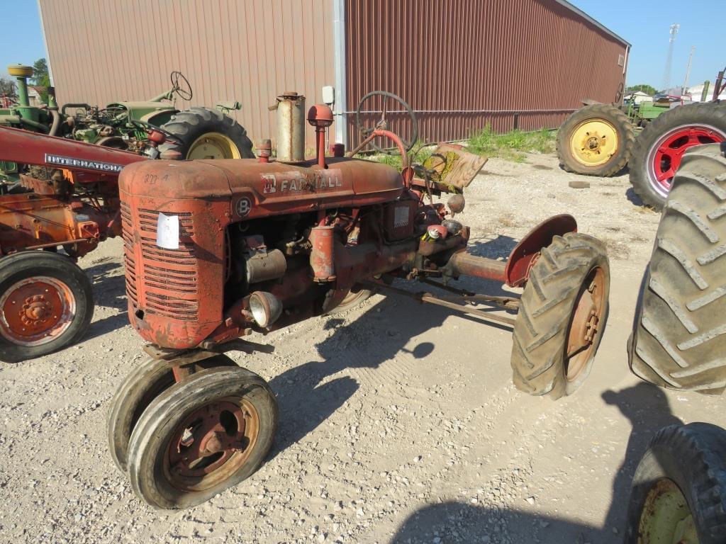 Image of Farmall B Primary image