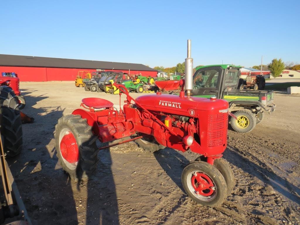 Farmall B Equipment Image0