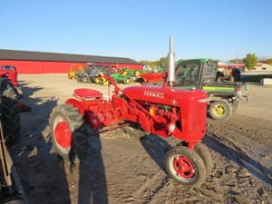 Farmall B Image