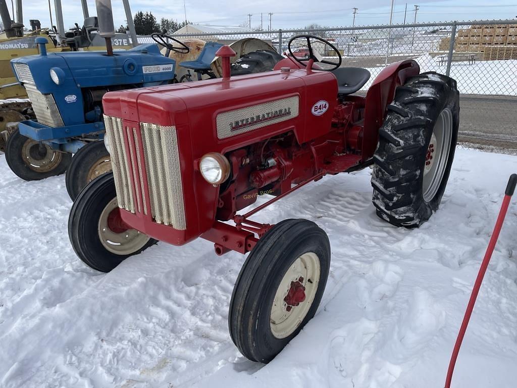 Image of International Harvester B-414 Primary image