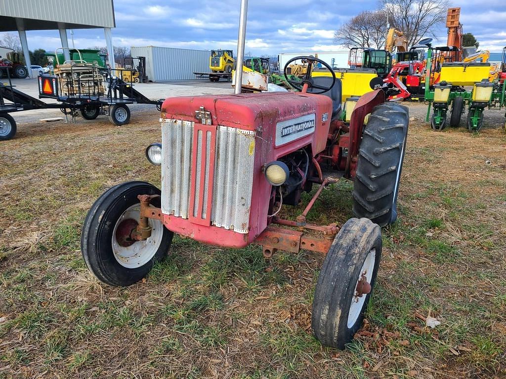 Image of International Harvester B-414 Primary image