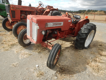 Main image International Harvester B-414