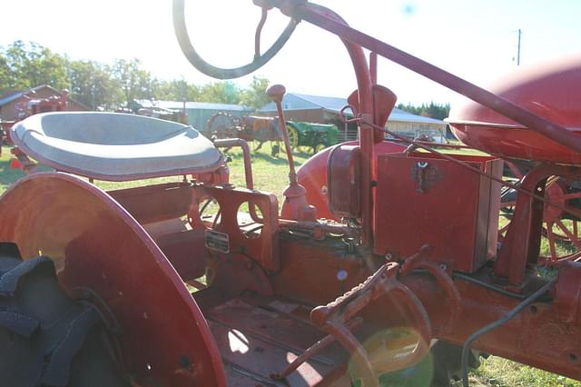 Image of Farmall BN equipment image 3