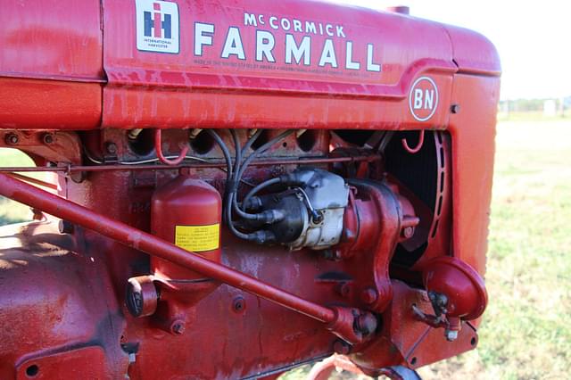 Image of Farmall BN equipment image 2