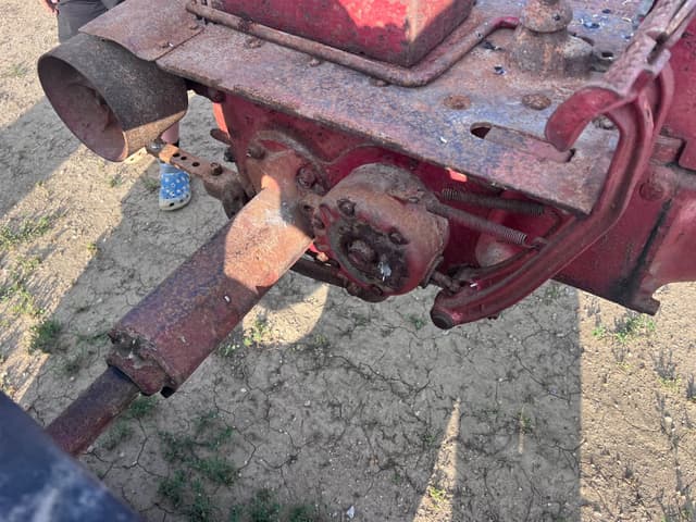 Image of Farmall C equipment image 4