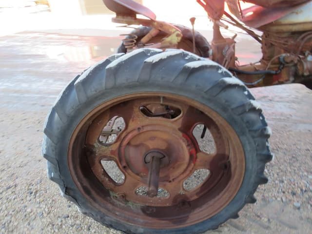 Image of Farmall C equipment image 3