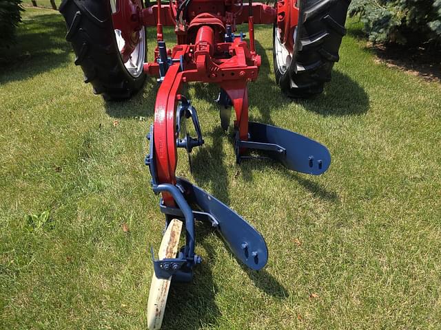 Image of International Harvester C20 equipment image 4