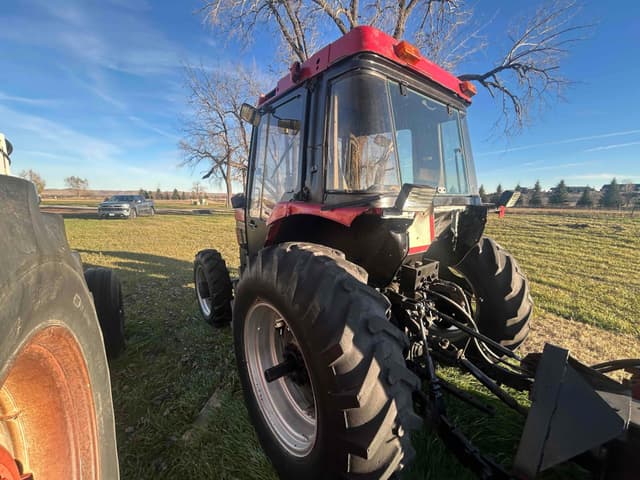 Image of Case IH 685 equipment image 2
