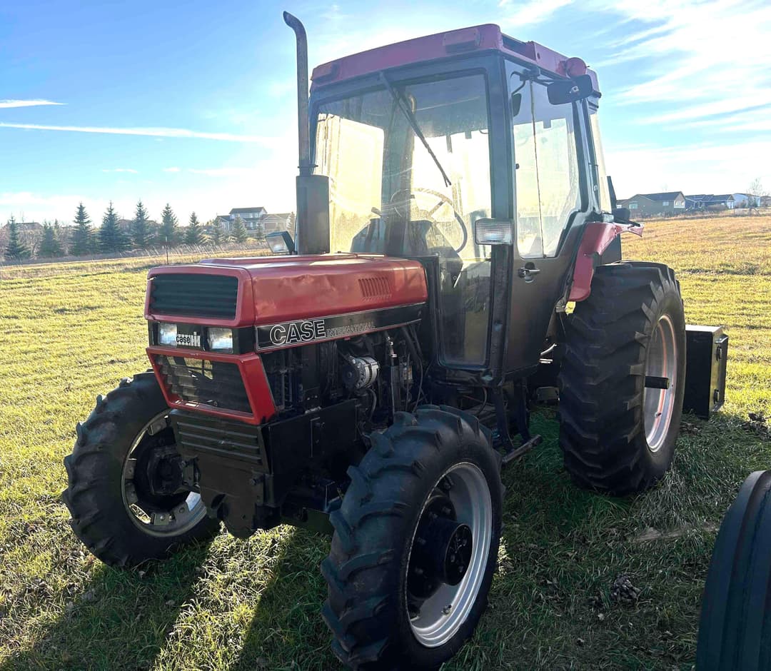 Image of Case IH 685 Primary image