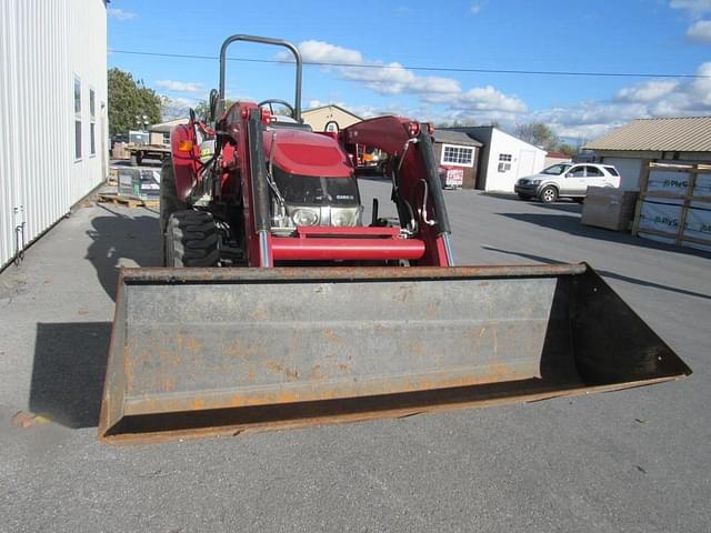 Image of Case IH Farmall 75C equipment image 2