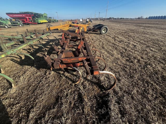Image of International Harvester 60 equipment image 2