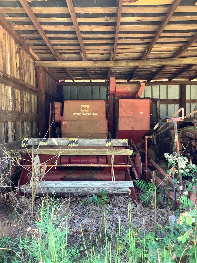 Main image International Harvester 82