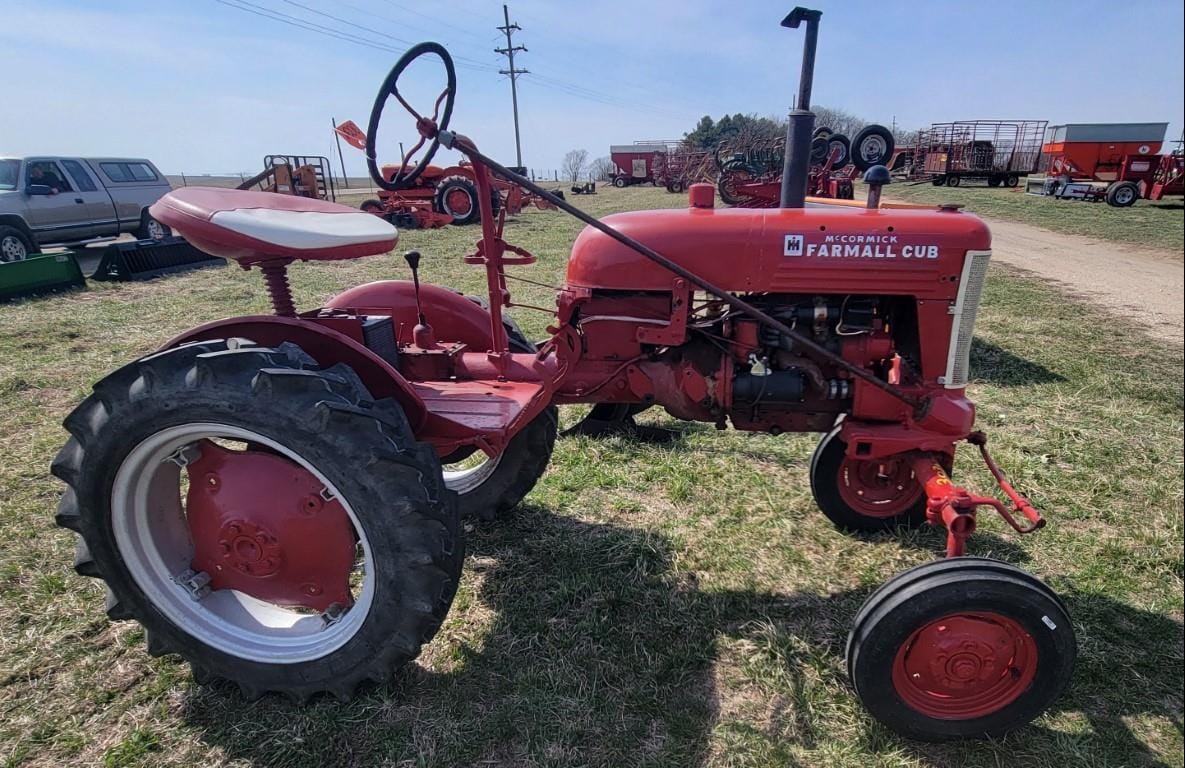 International Harvester Cub Equipment Image0