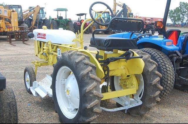 Image of International Harvester Cub equipment image 1