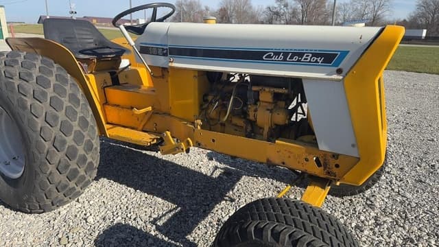 Image of International Harvester 185 Lo-Boy equipment image 2