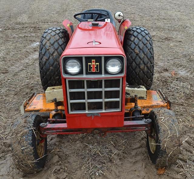 Image of International Harvester 184 Lo-Boy equipment image 1