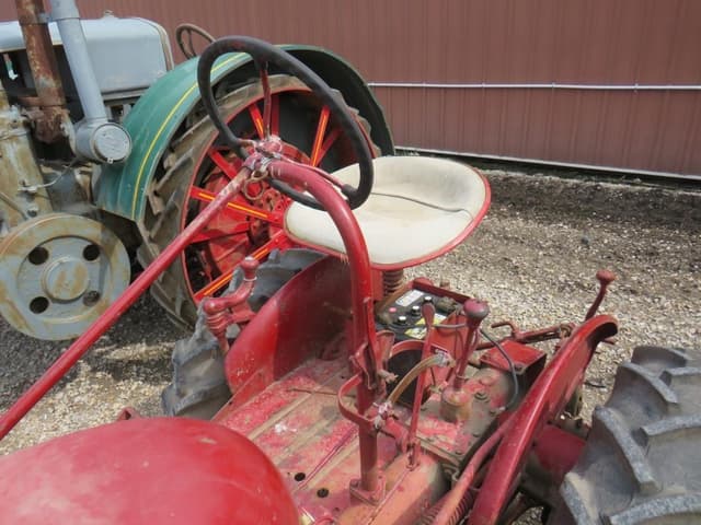 Image of Farmall Cub equipment image 4