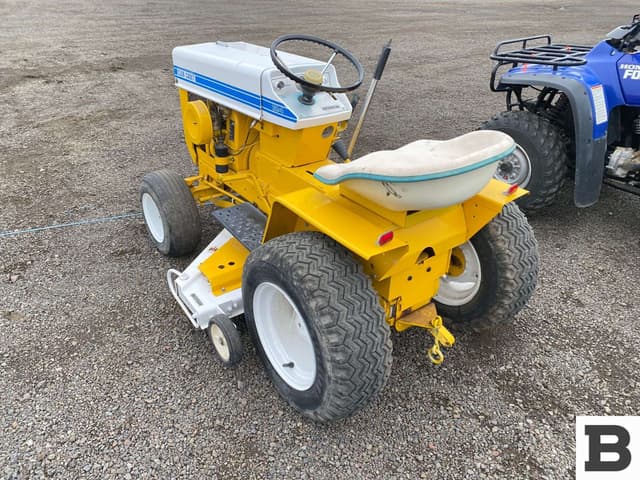 Image of International Harvester Cub Cadet equipment image 2