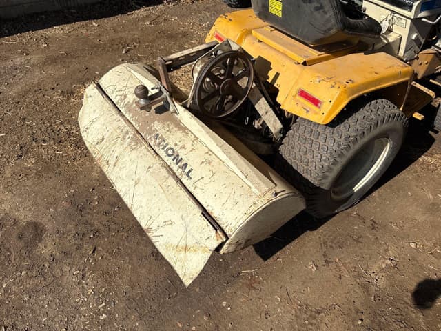 Image of Cub Cadet 1450 equipment image 4