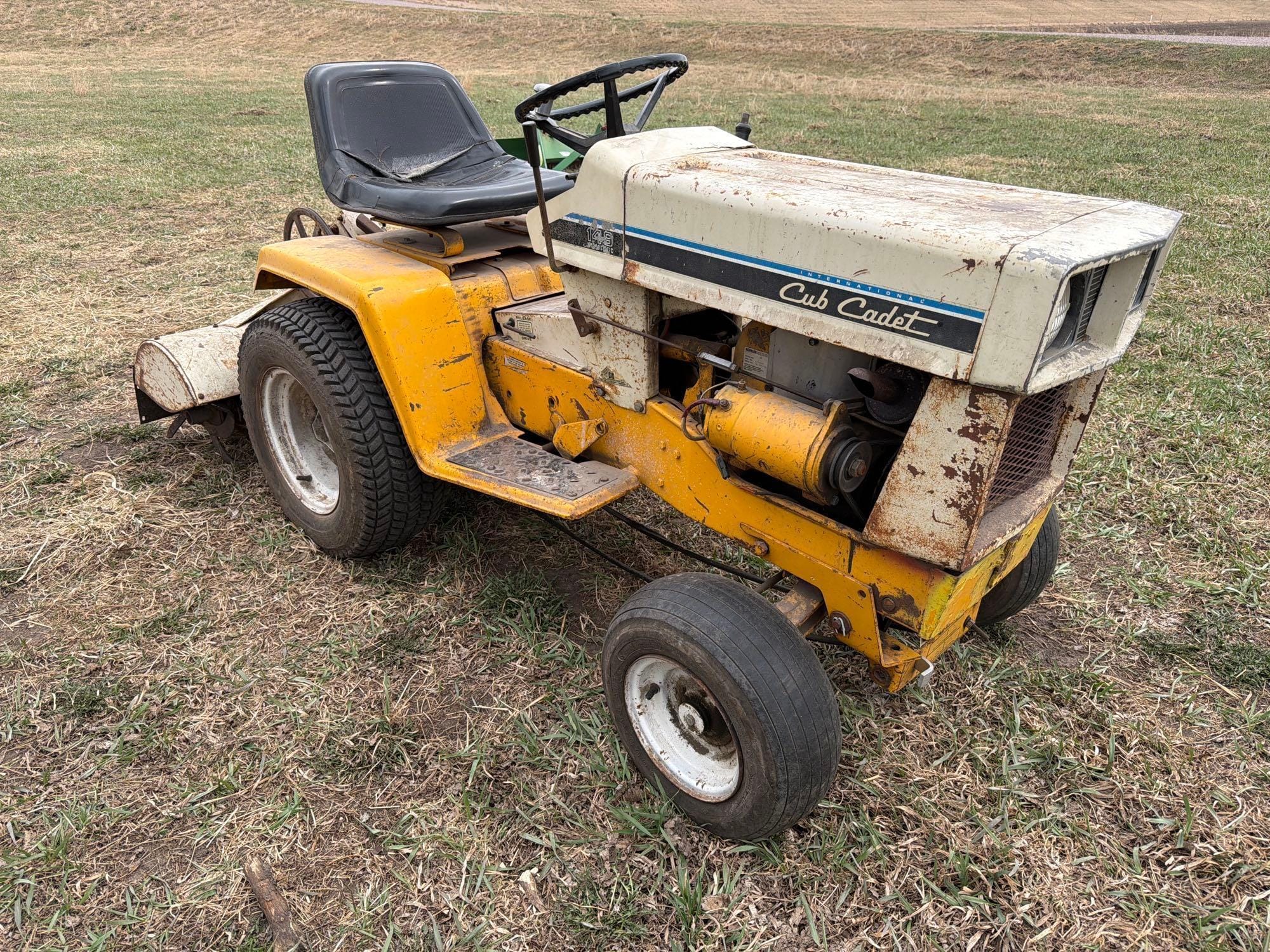 International Harvester Cub Cadet Equipment Image0
