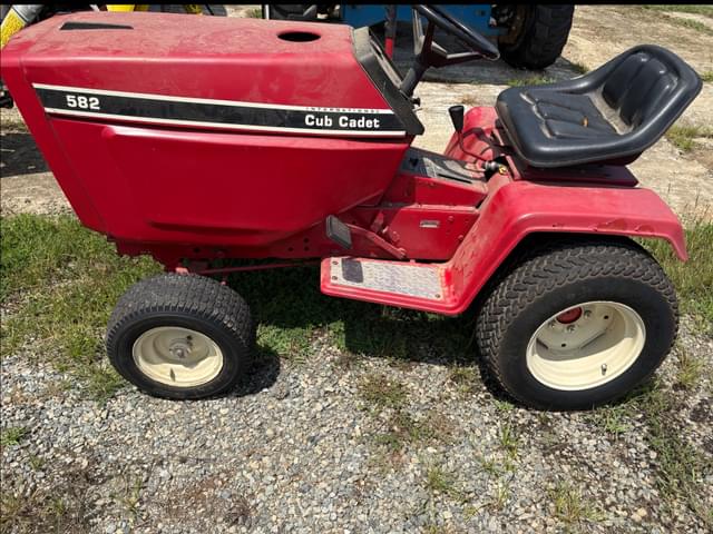 Image of Cub Cadet 582 equipment image 1