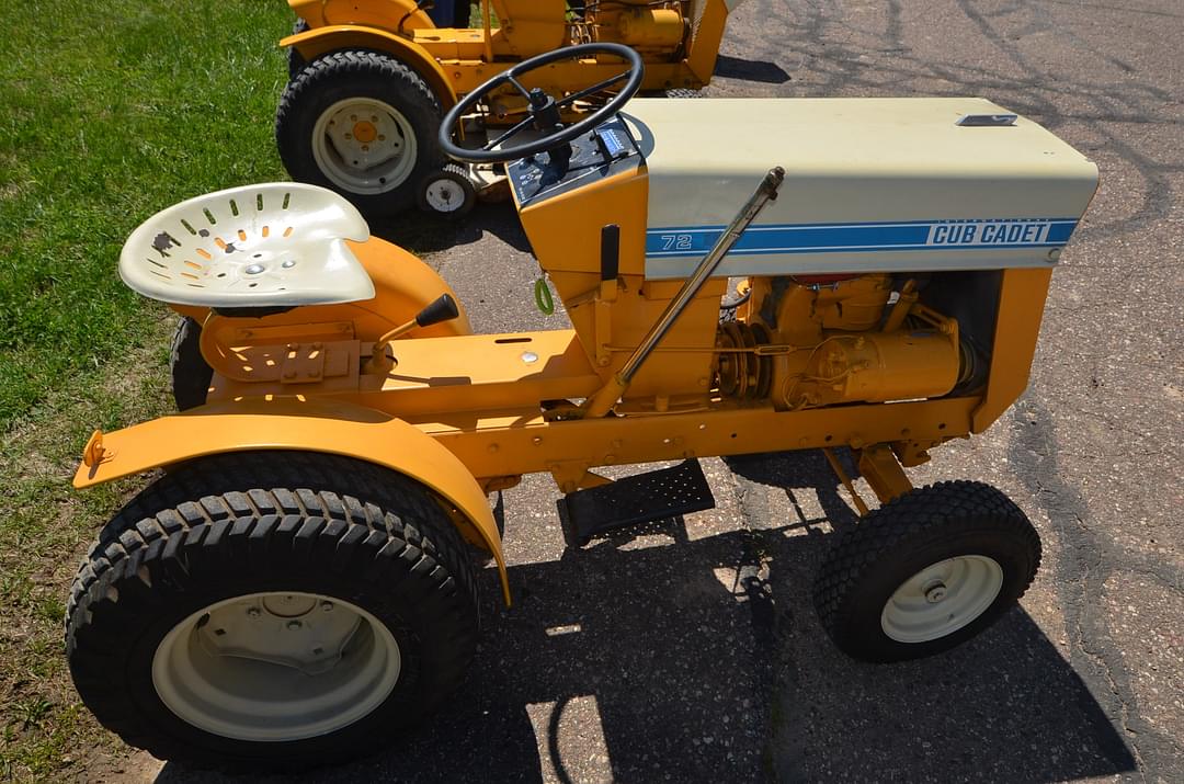 Image of Cub Cadet 72 Primary image