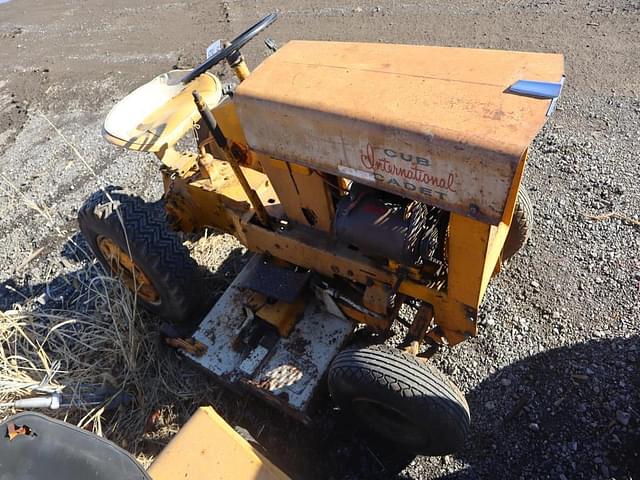 Image of International Harvester Cub Cadet equipment image 3