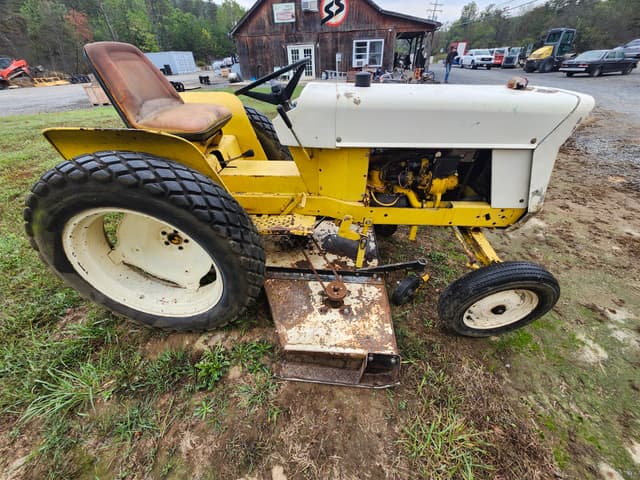 Image of International Harvester Cub Lo-Boy equipment image 3