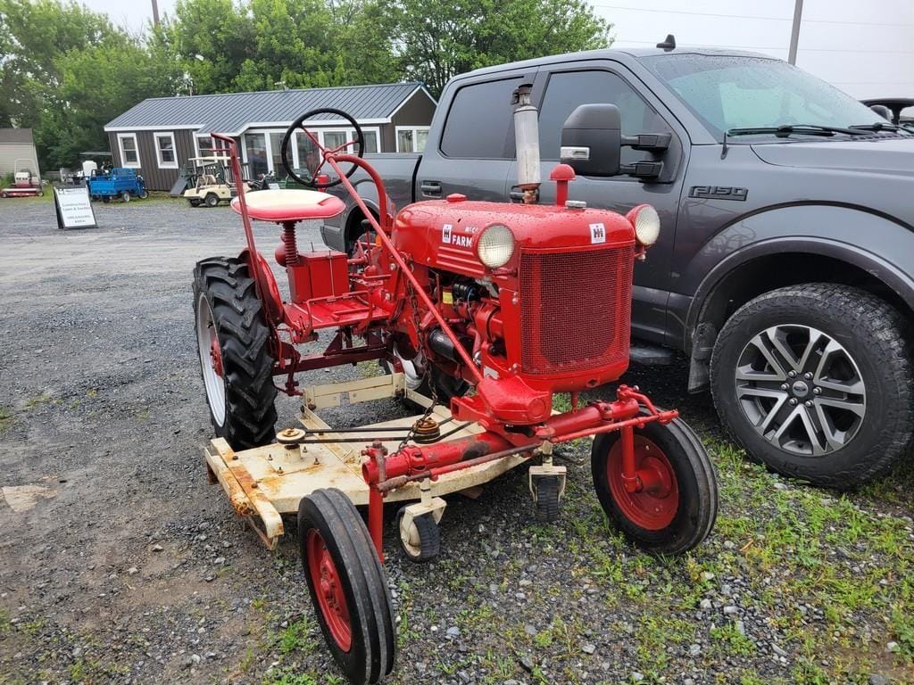 International Harvester Cub Equipment Image0