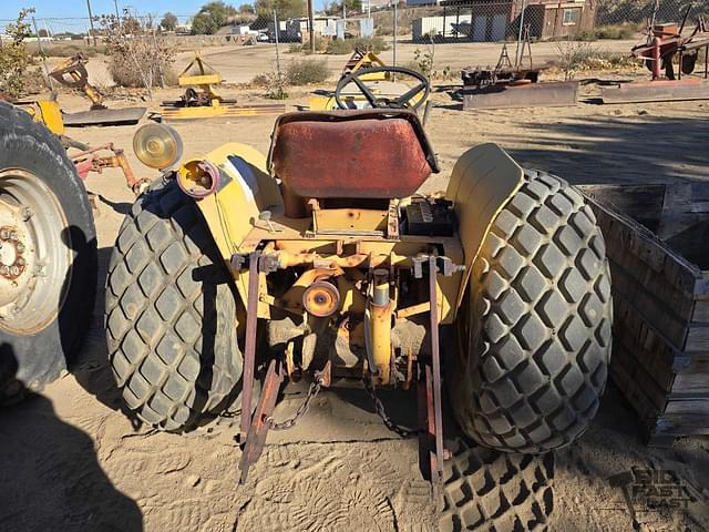 Image of International Harvester 154 Lo-Boy equipment image 3