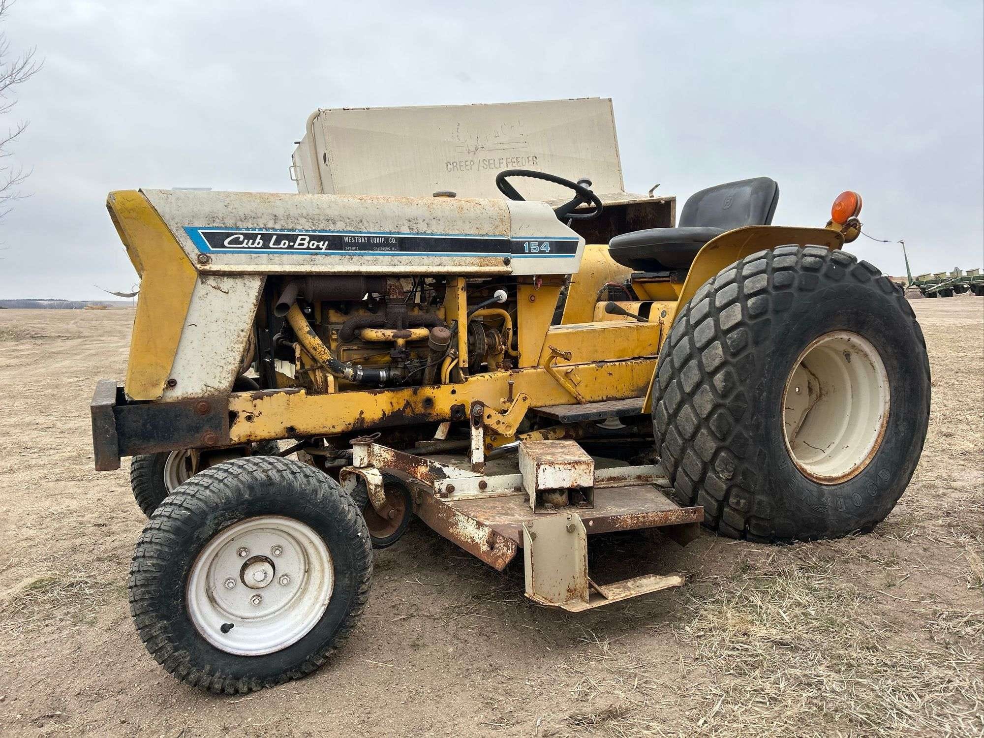 International Harvester Cub Lo-Boy Equipment Image0
