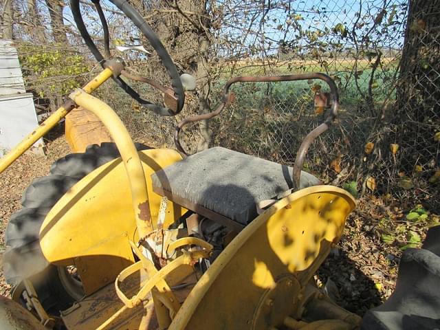 Image of International Harvester Cub Lo-Boy equipment image 4