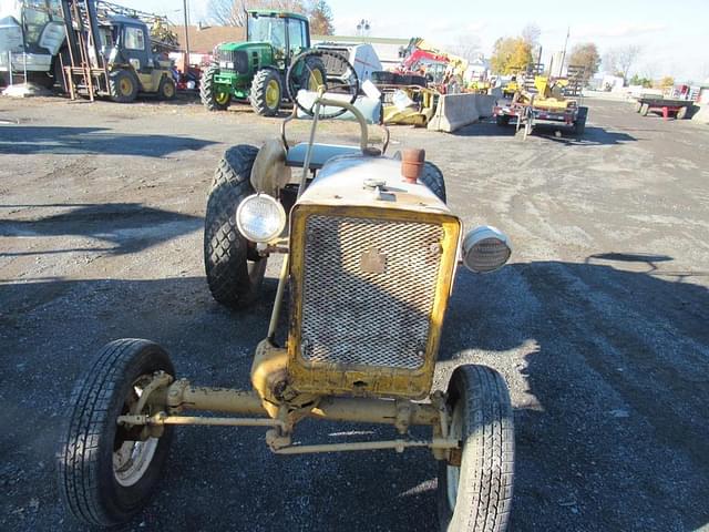 Image of International Harvester Cub equipment image 2