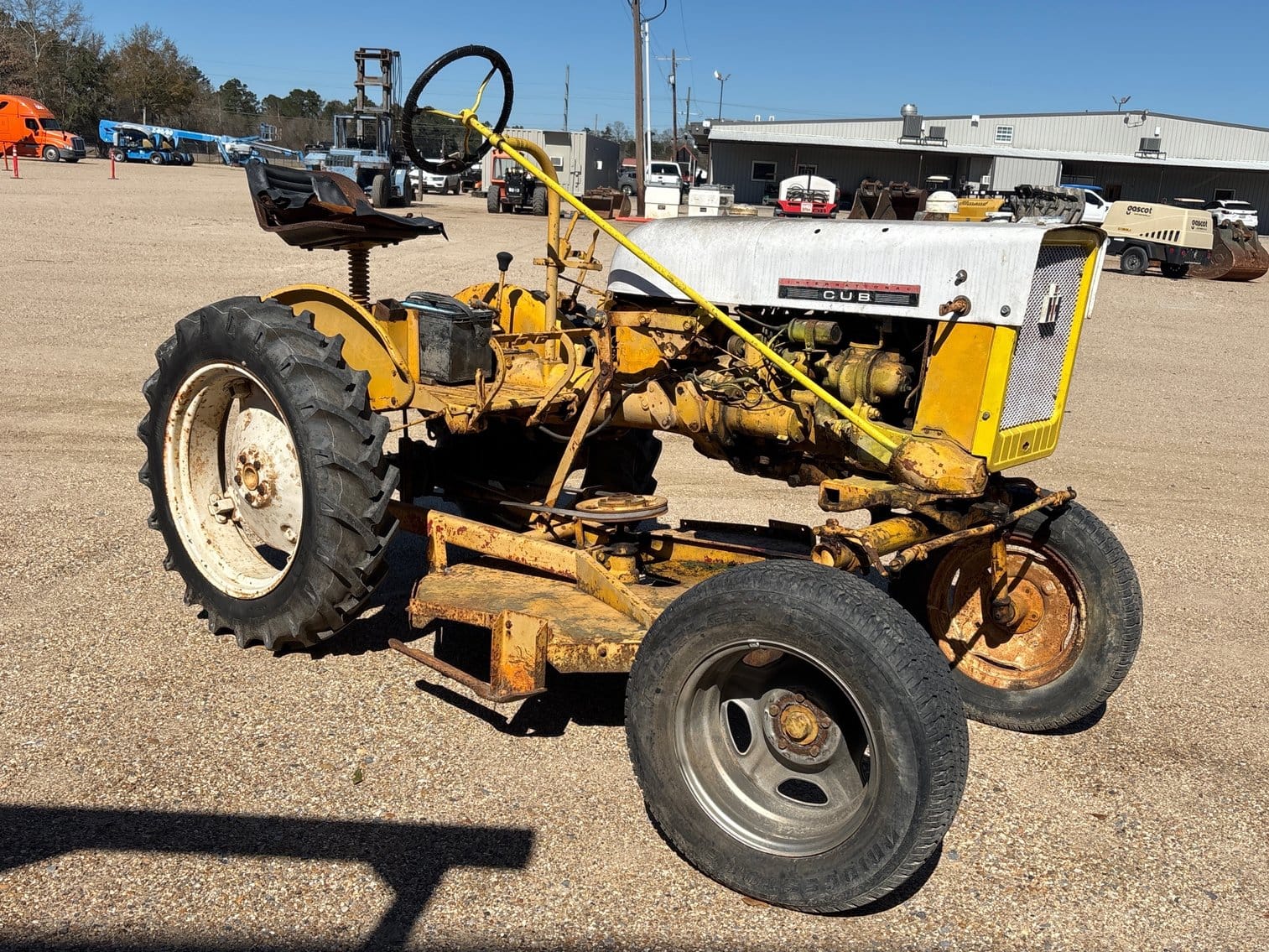 International Harvester Cub Equipment Image0