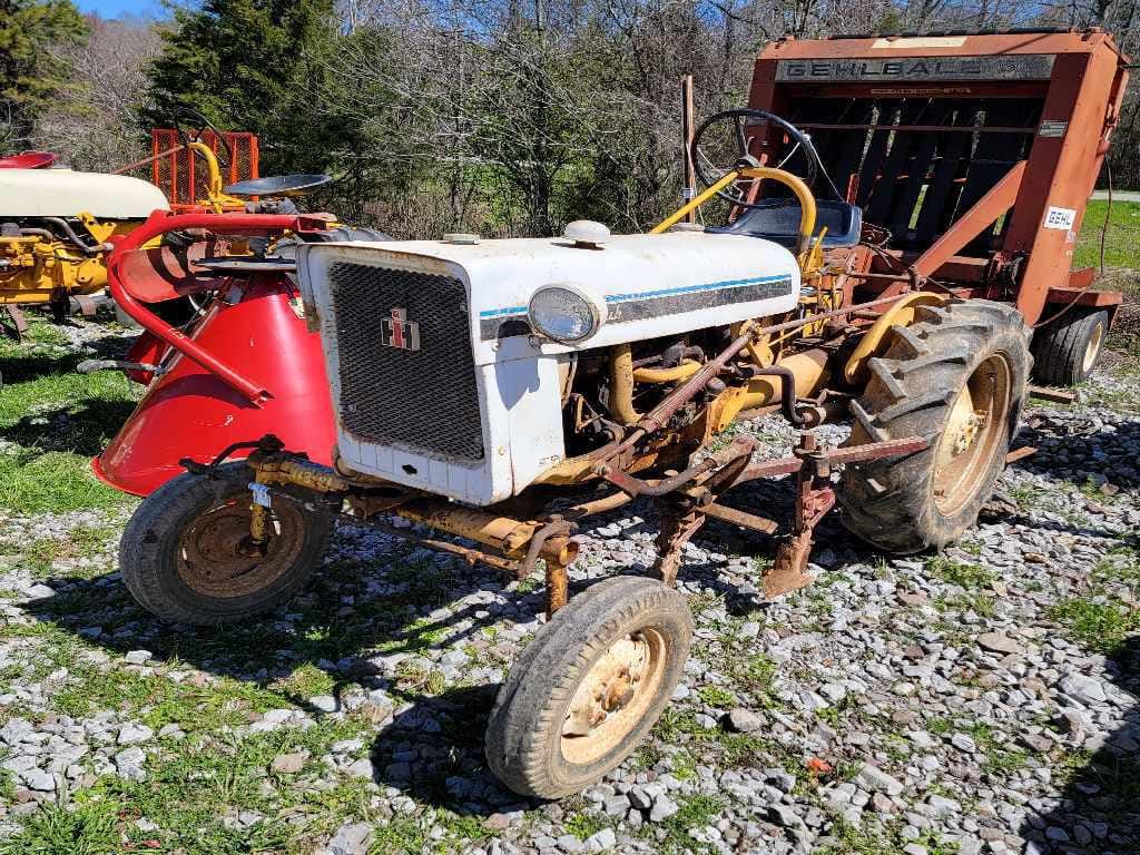 Main image International Harvester Cub