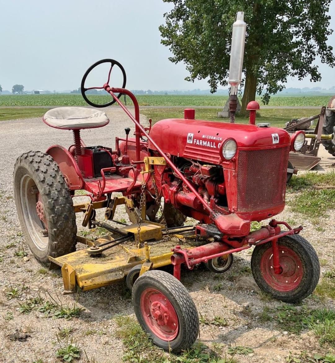 Image of International Harvester Cub Image 0