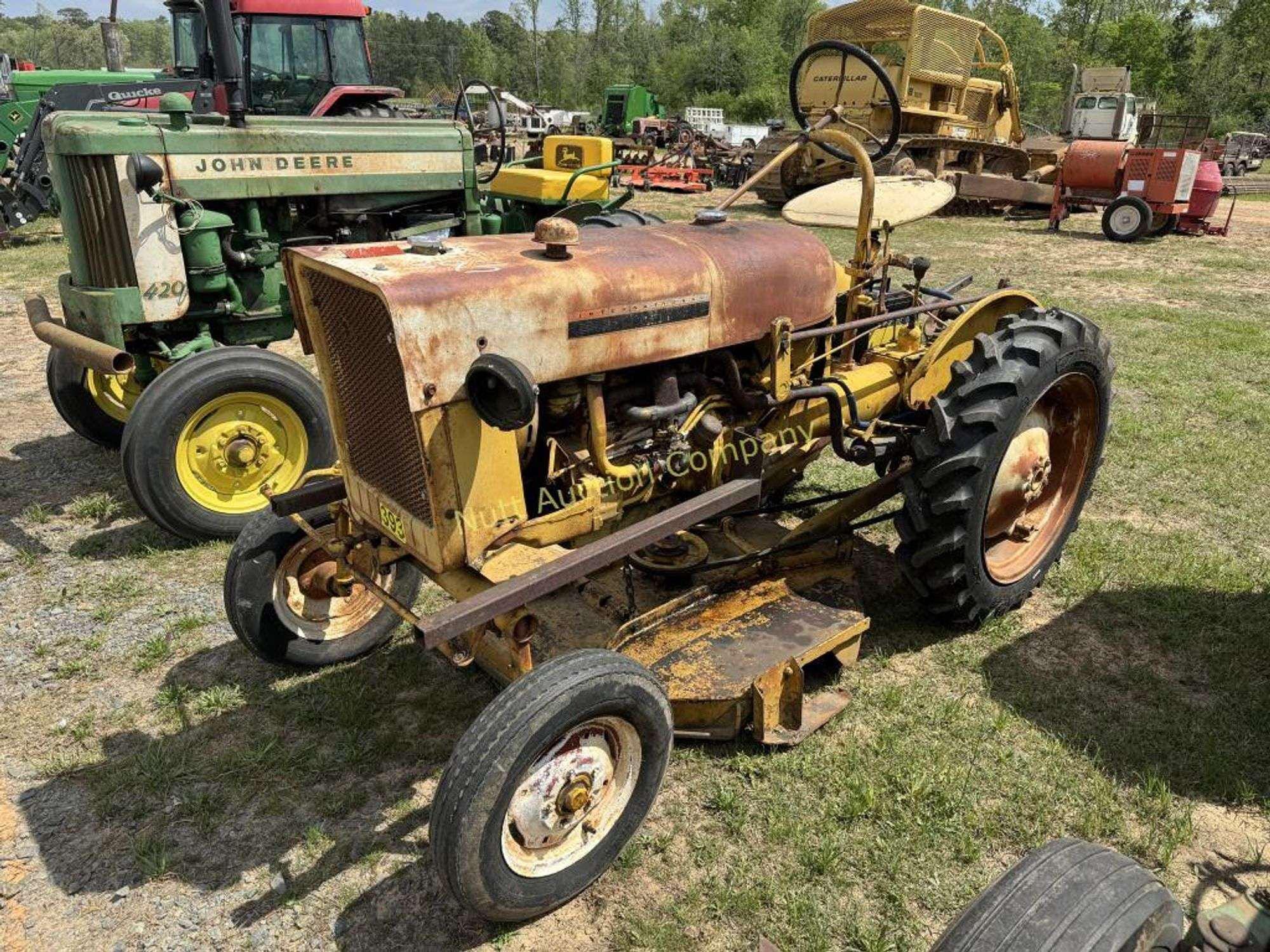 Main image International Harvester Cub