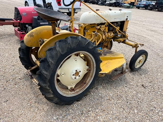 Image of International Harvester Cub equipment image 2