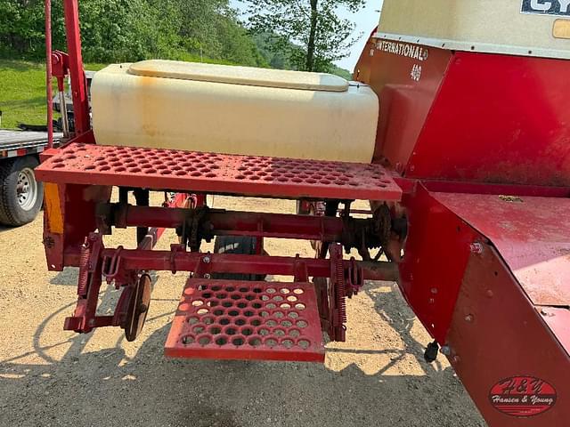 Image of International Harvester 400 Cyclo equipment image 2