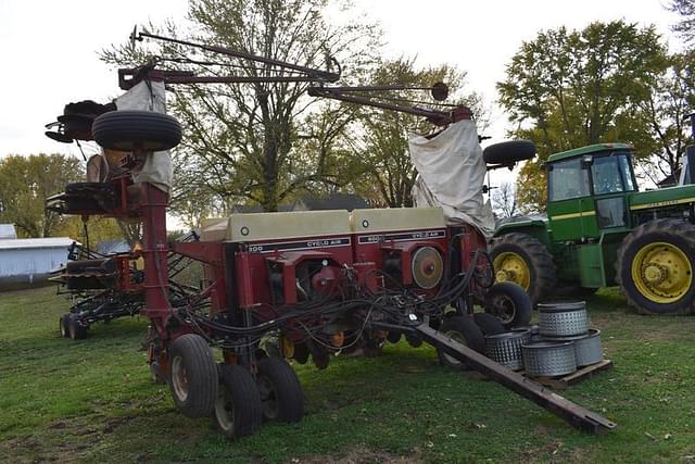 Image of International Harvester 800 Cyclo Air equipment image 4