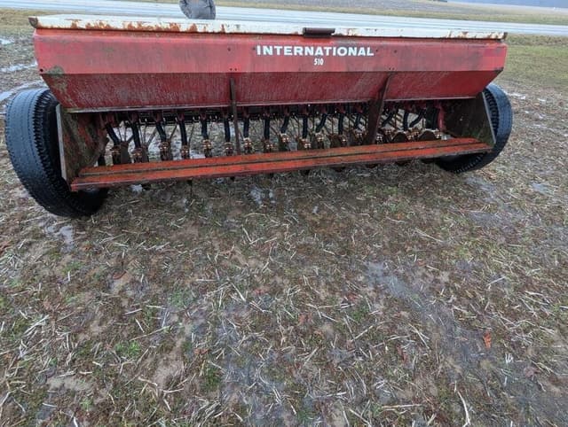Image of International Harvester 510 equipment image 3