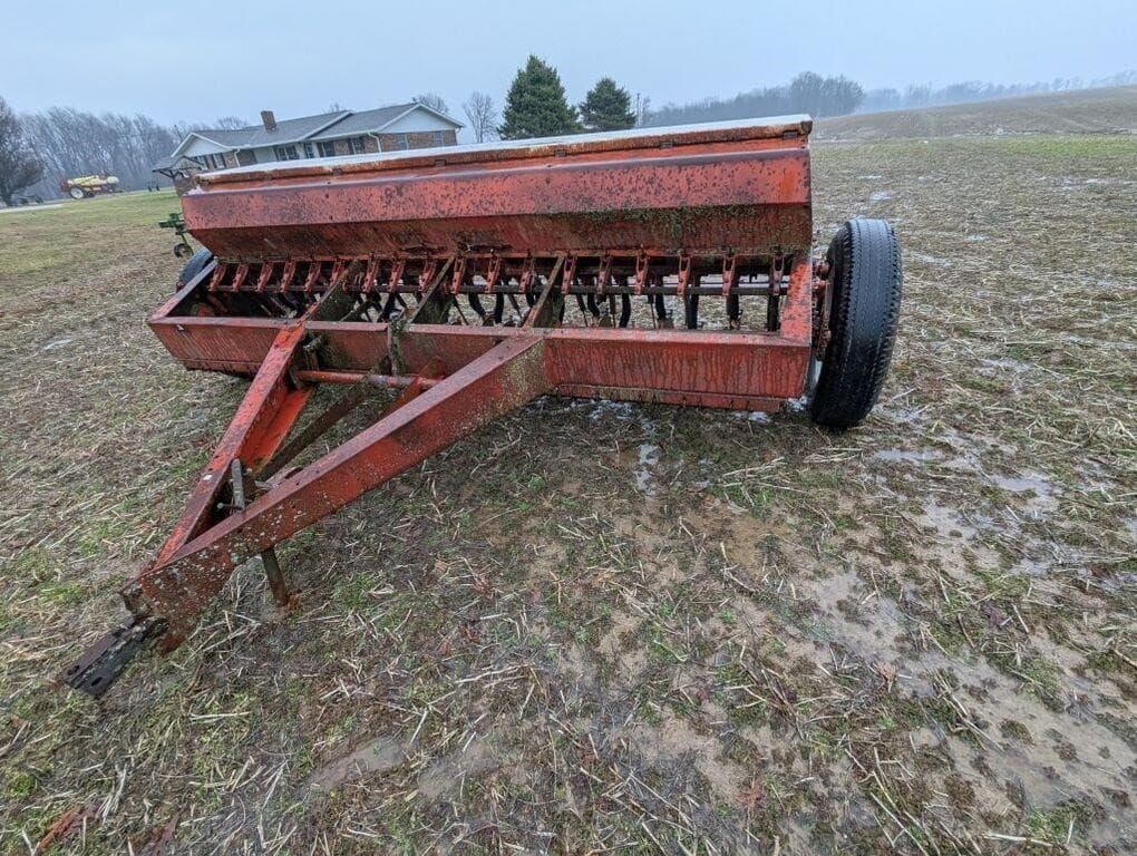 Image of International Harvester 510 Primary image