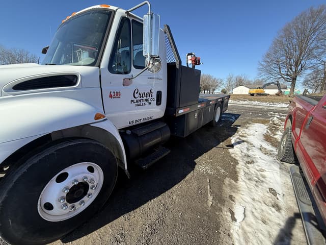 Image of International Durastar 4300 equipment image 1