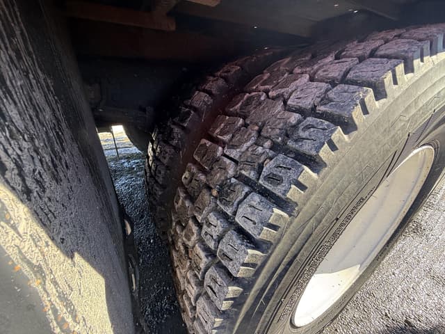 Image of International Durastar 4300 equipment image 4