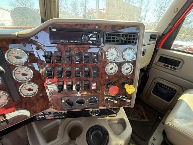 Image of International Eagle equipment image 4